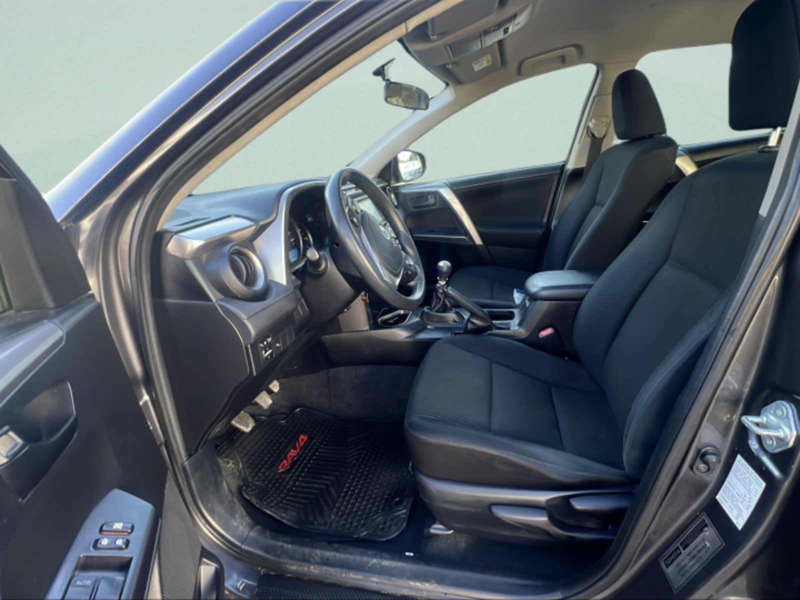 TOYOTA RAV 4 2.0 2018 - Imagen 7 de 10