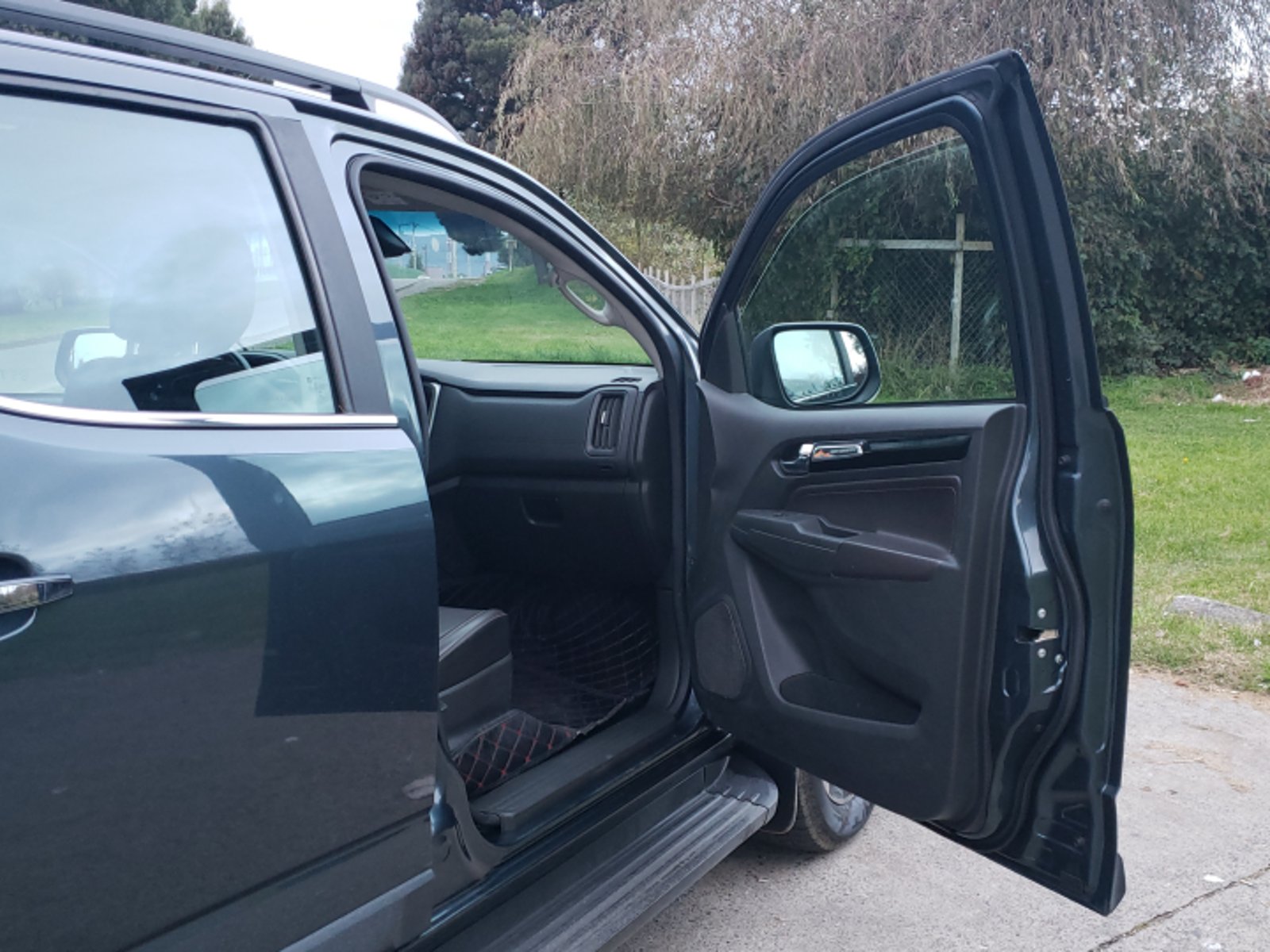 CHEVROLET COLORADO II 4WD 2022 - Imagen 7 de 10