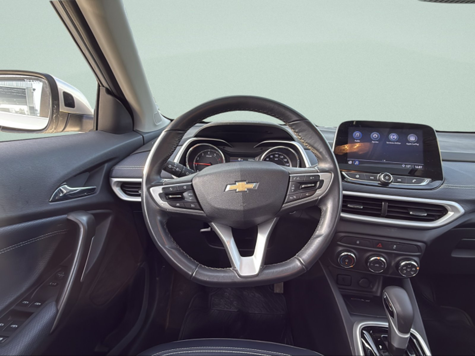 Chevrolet TRACKER 1.2T AU 2024 - Imagen 8 de 10