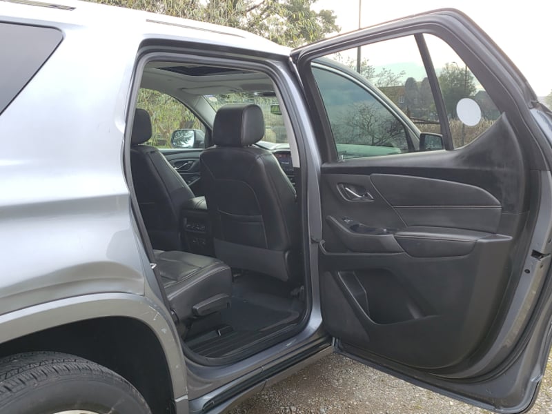 Chevrolet TRAVERSE 3.6L P 2022 - Imagen 6 de 10
