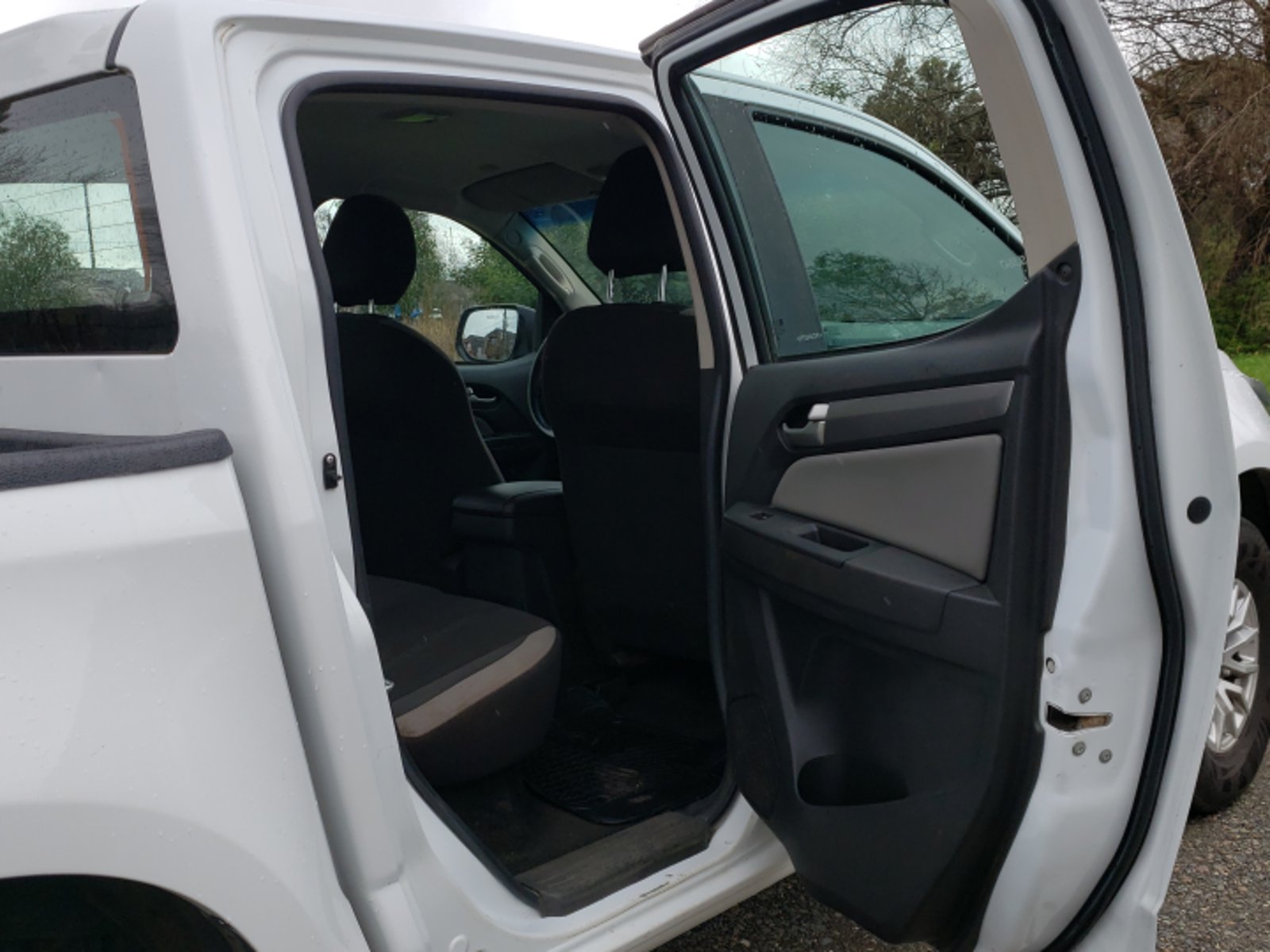 Chevrolet COLORADO 4WD 2. 2023 - Imagen 6 de 10