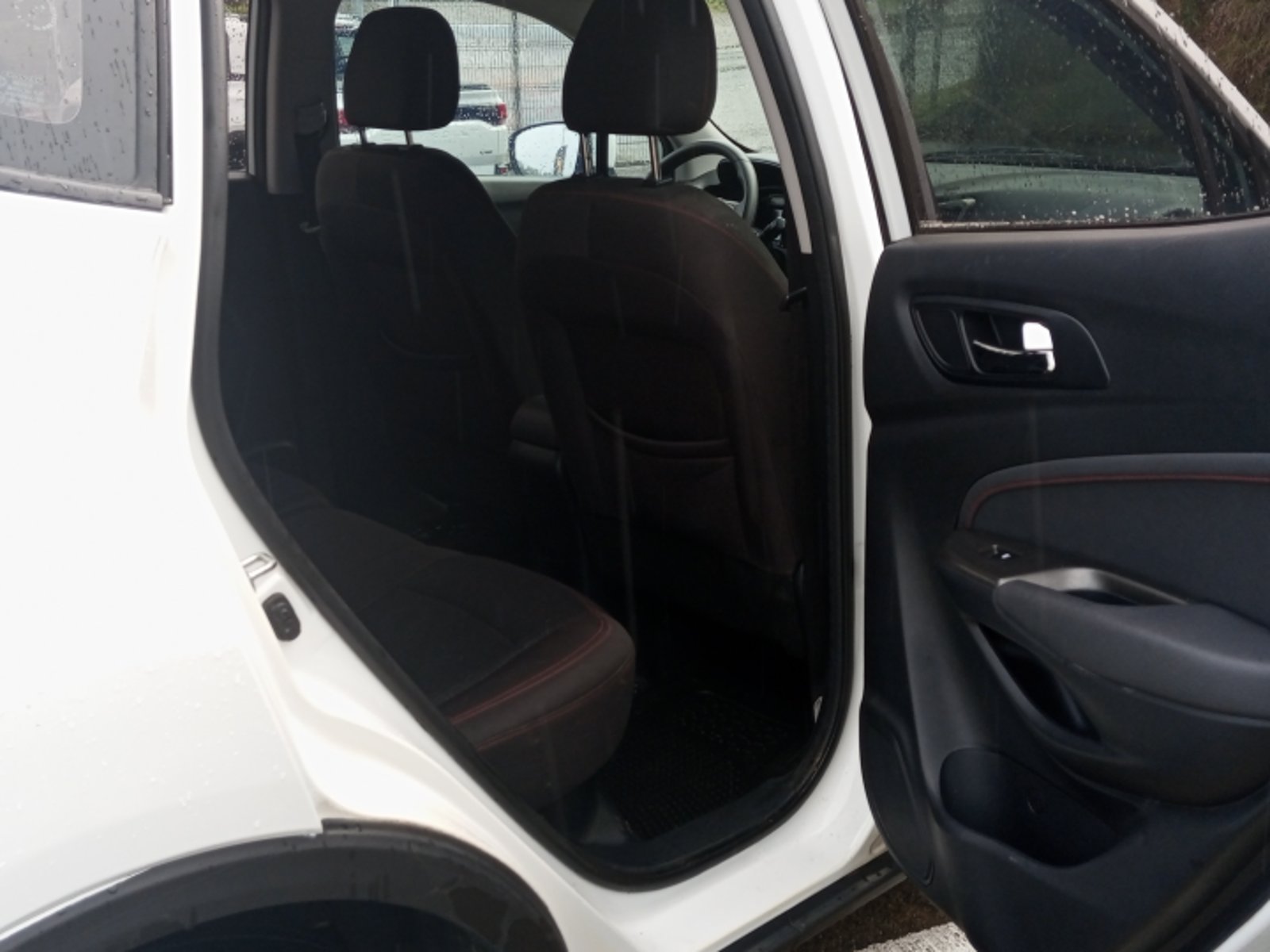 CHANGAN CS15 HB 1.5 2020 - Imagen 6 de 10