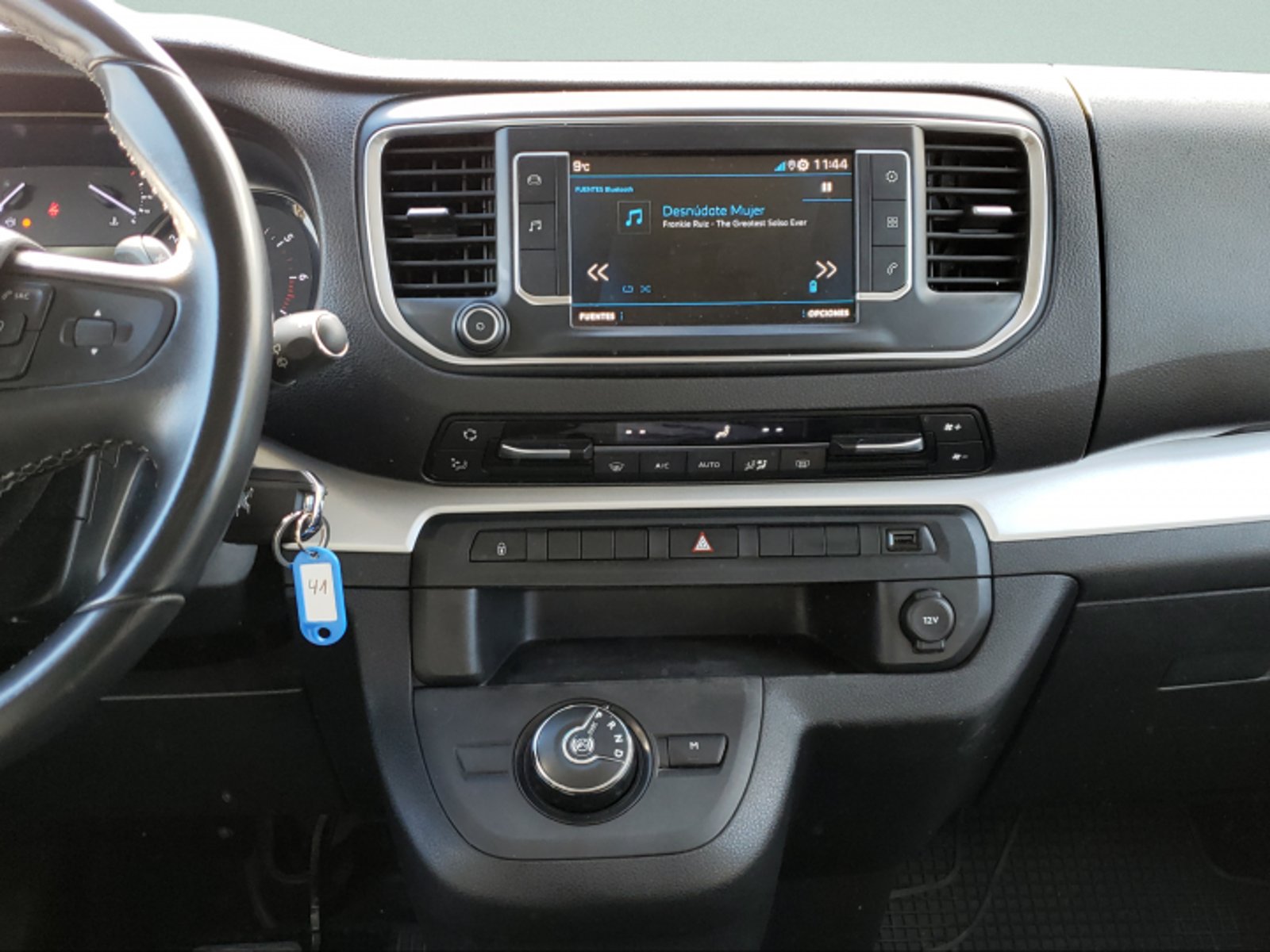 Peugeot TRAVELLER ACTIV 2023 - Imagen 8 de 10