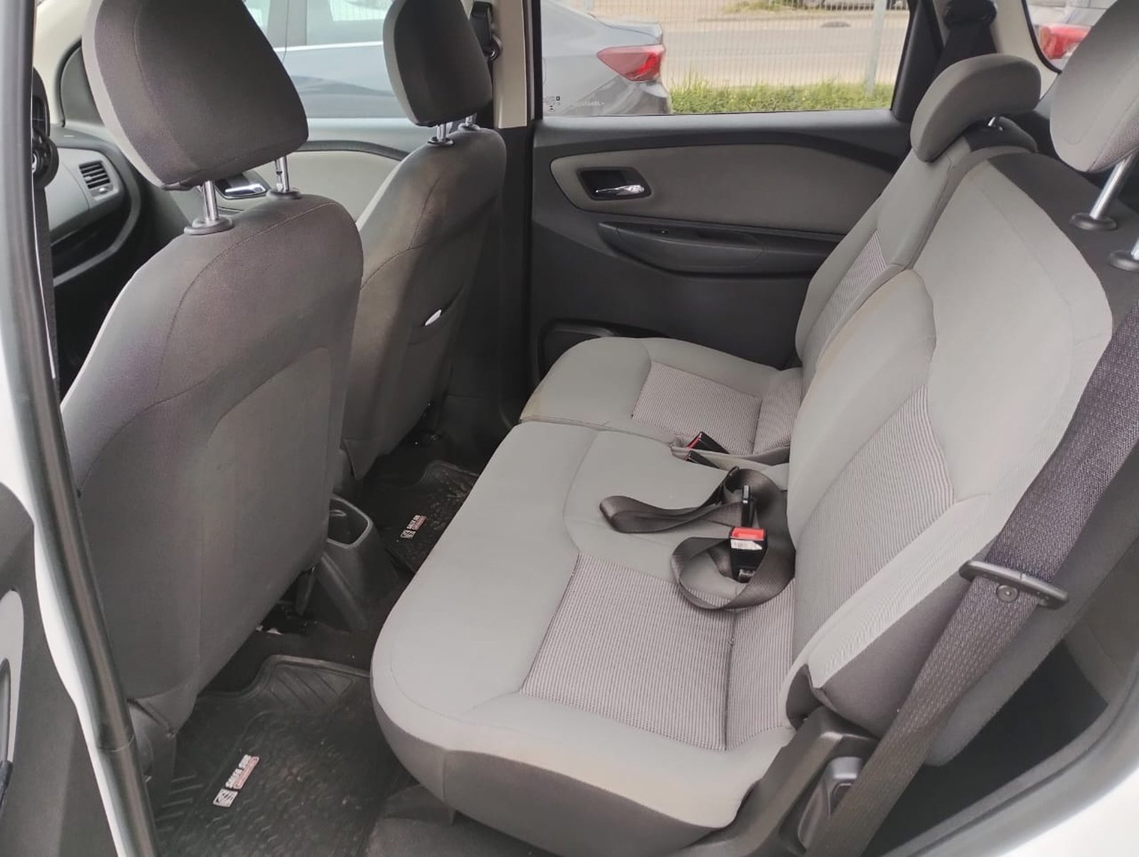 Chevrolet SPIN 1.8L LTZ M 2018 - Imagen 12 de 13