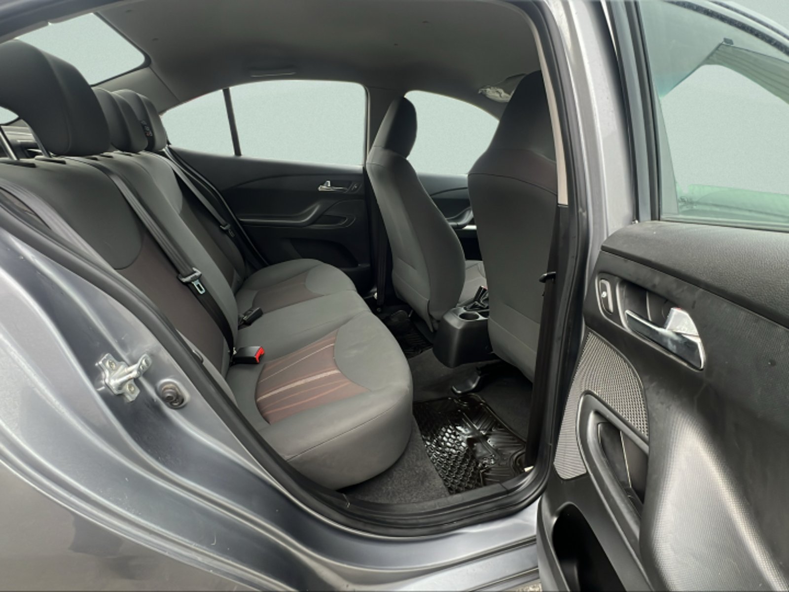 Chevrolet SAIL LS 1.5 2021 - Imagen 9 de 10