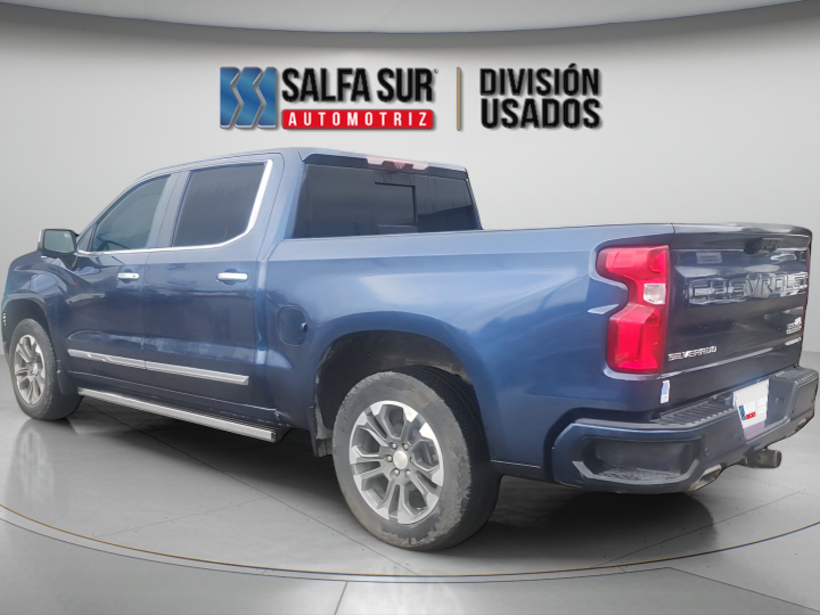 Chevrolet SILVERADO 3.0 A 2023 - Foto 2 de 10