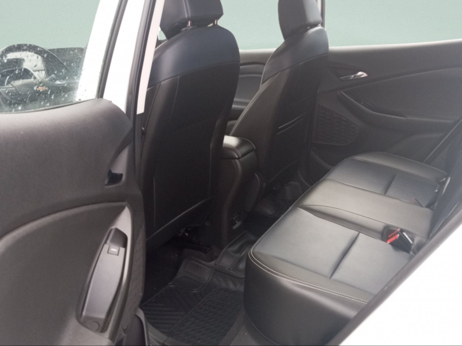 Chevrolet TRACKER 1.2T AU 2022 - Imagen 7 de 10