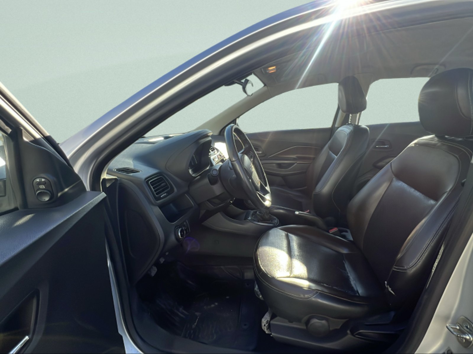 CHEVROLET COBALT LTZ 1.8 2017 - Imagen 7 de 9