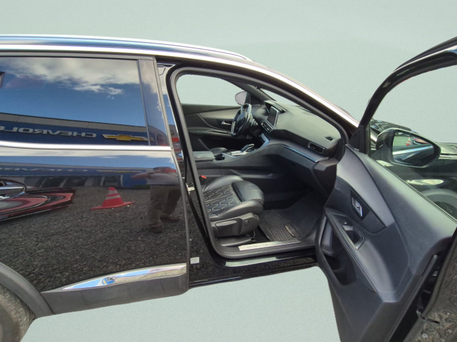 Peugeot 3008 GT BLUEHDI 2018 - Imagen 7 de 10