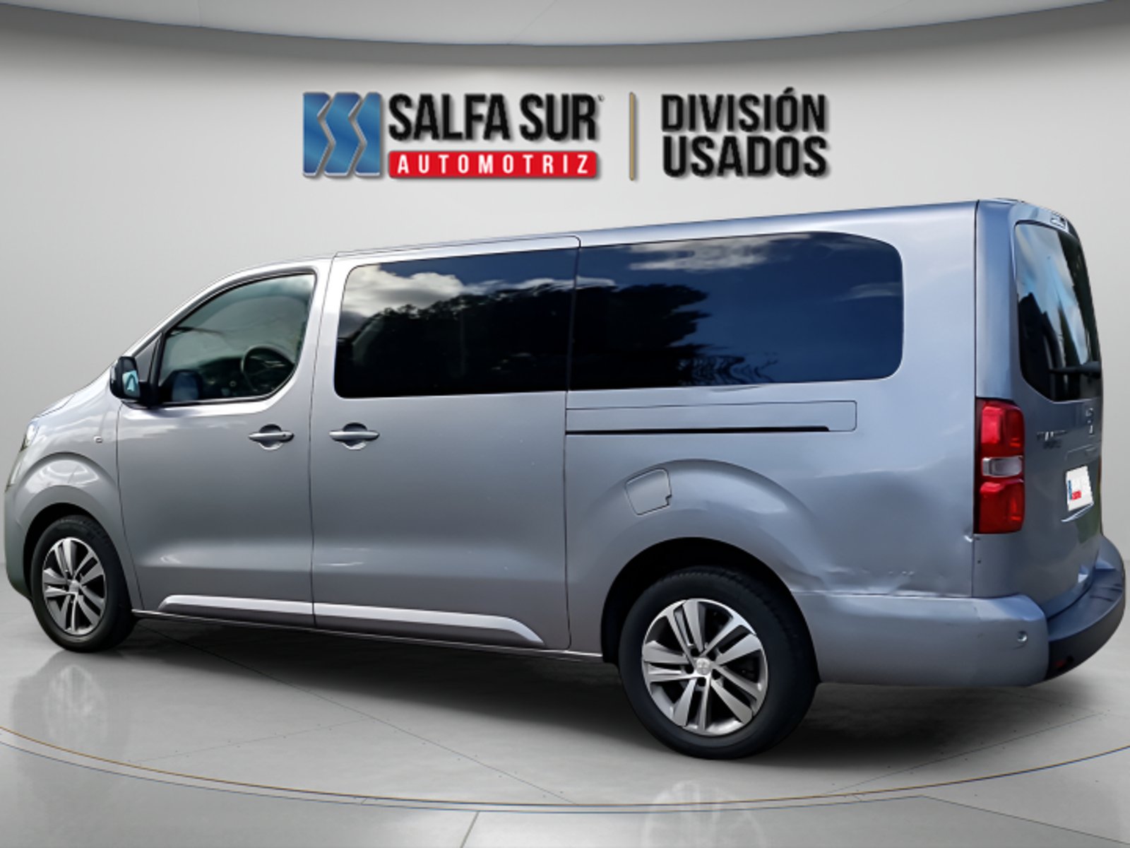 Peugeot TRAVELLER ACTIV 2023 - Foto 2 de 10