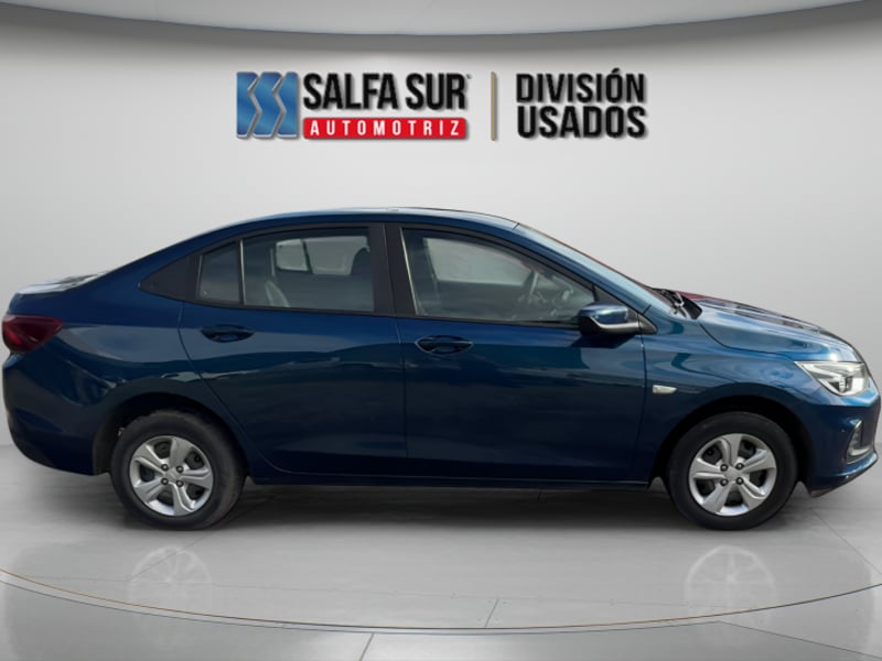 Chevrolet ONIX 1.4L LT MT 2023 - Imagen 5 de 10