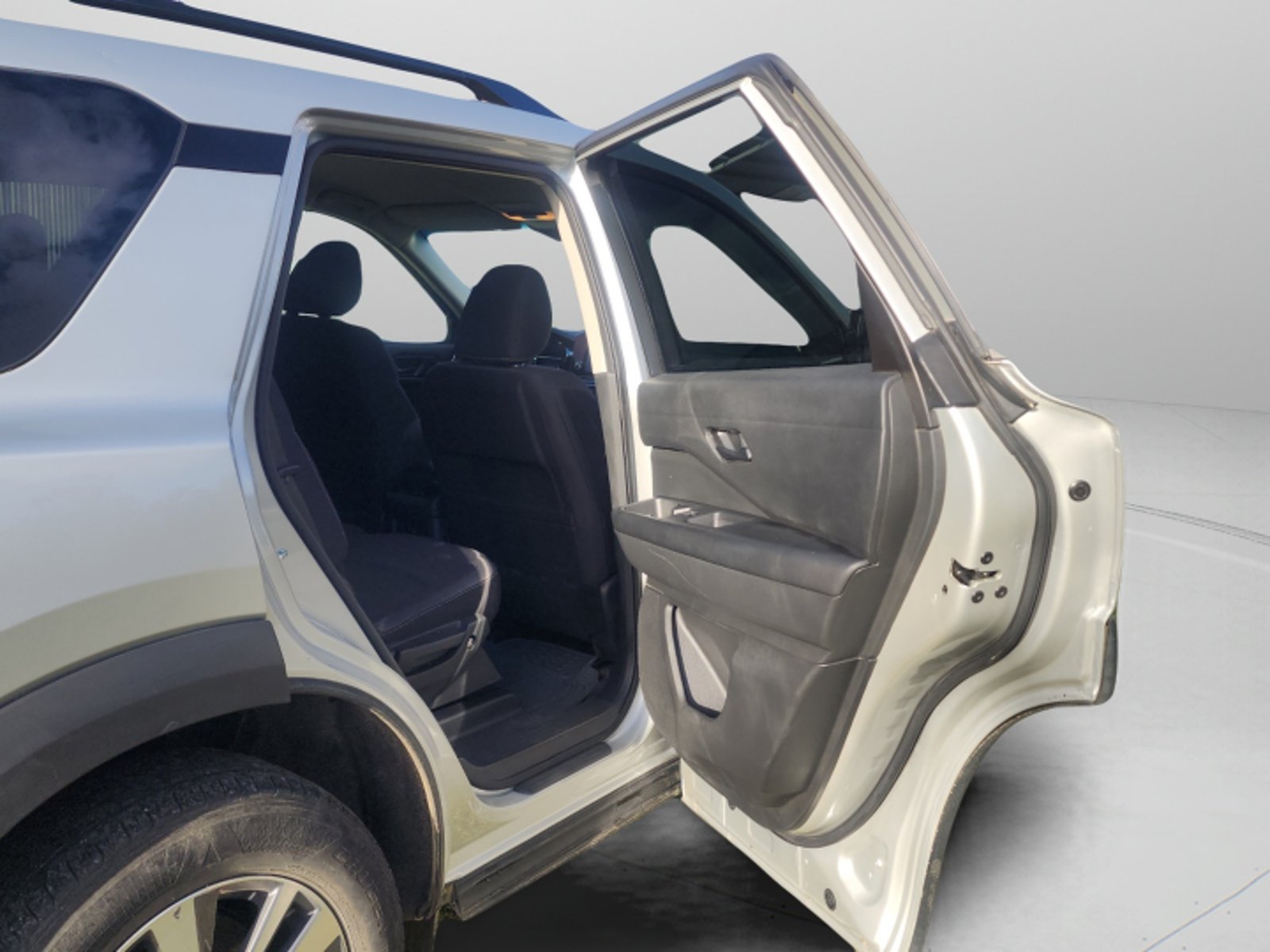 NISSAN PATHFINDER SE 3 2023 - Imagen 7 de 10