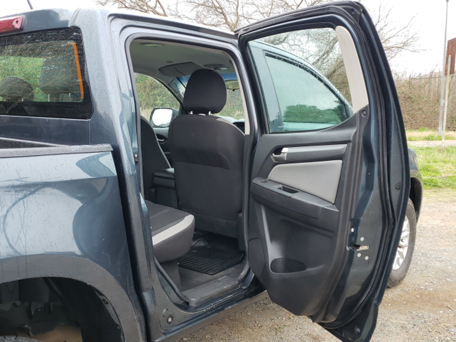 Chevrolet COLORADO 4WD 2. 2023 - Imagen 6 de 10