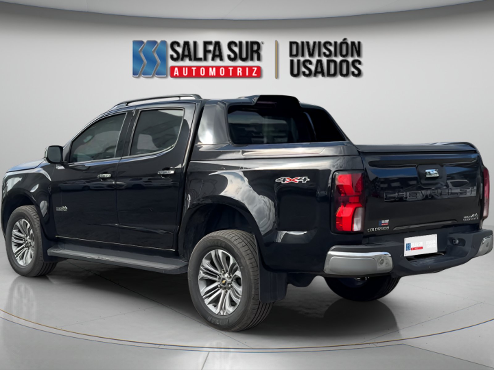 Chevrolet COLORADO DCAB 4 2024 - Foto 2 de 10