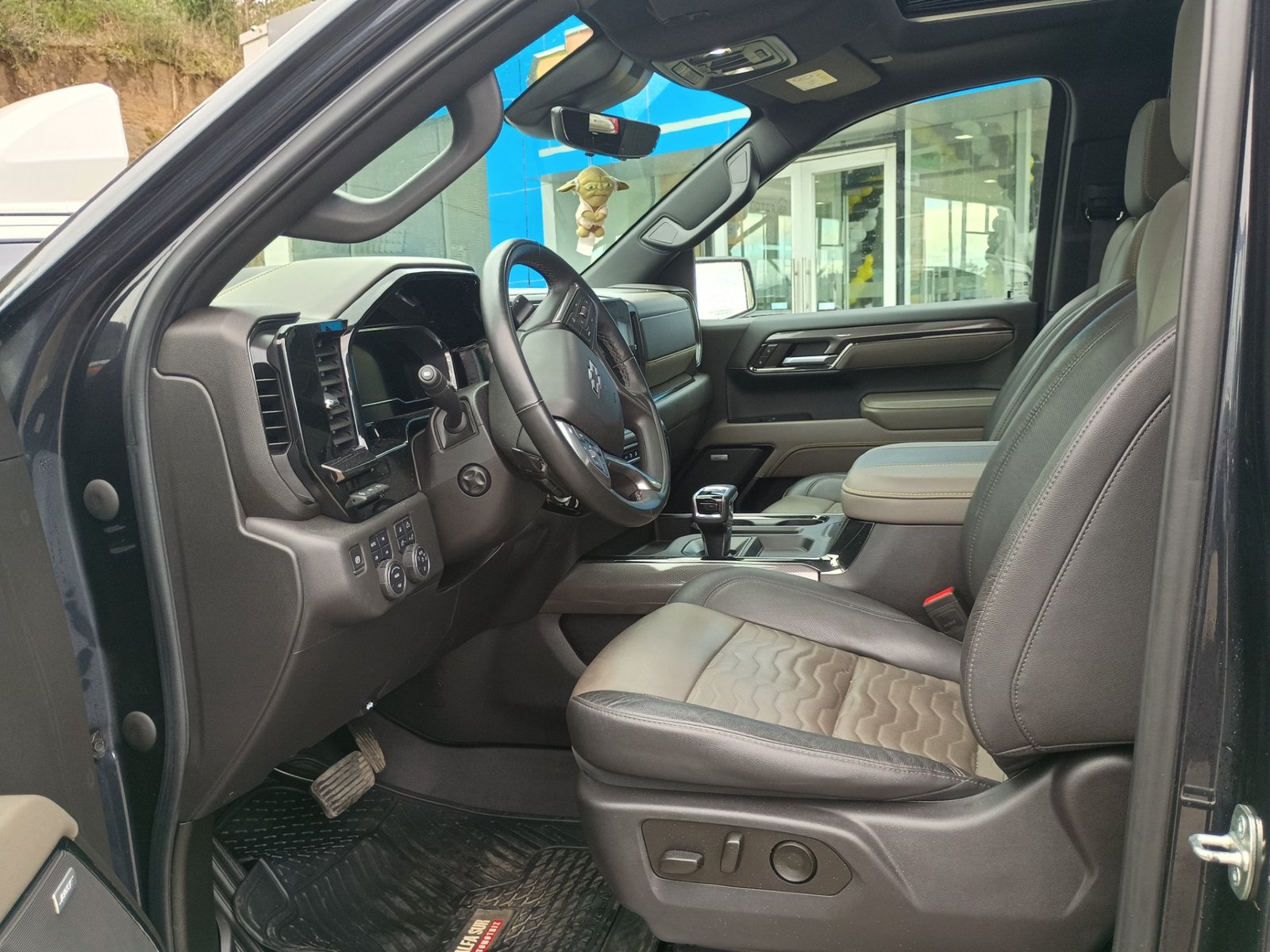 Chevrolet SILVERADO 4WD 6 2024 - Imagen 8 de 11