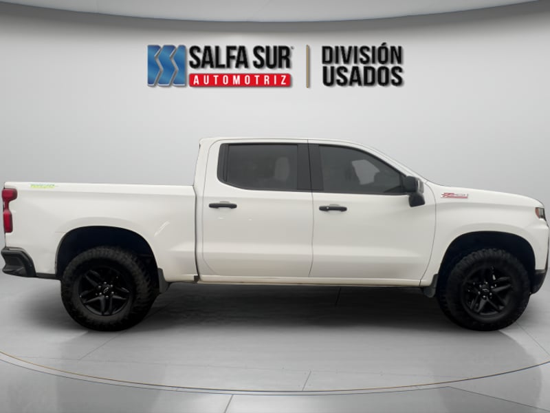 Chevrolet SILVERADO 4WD 5 2021 - Imagen 5 de 10