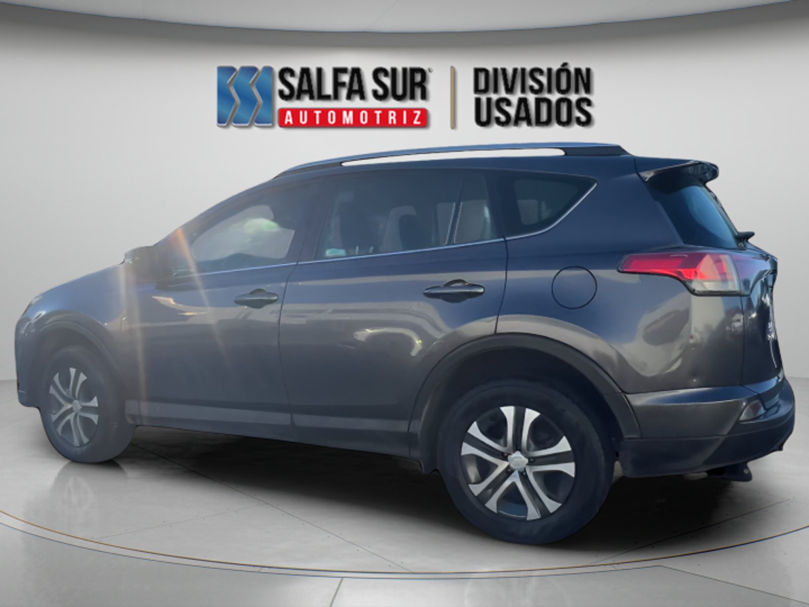 Toyota RAV 4 2.0 2018 - Foto 2 de 10