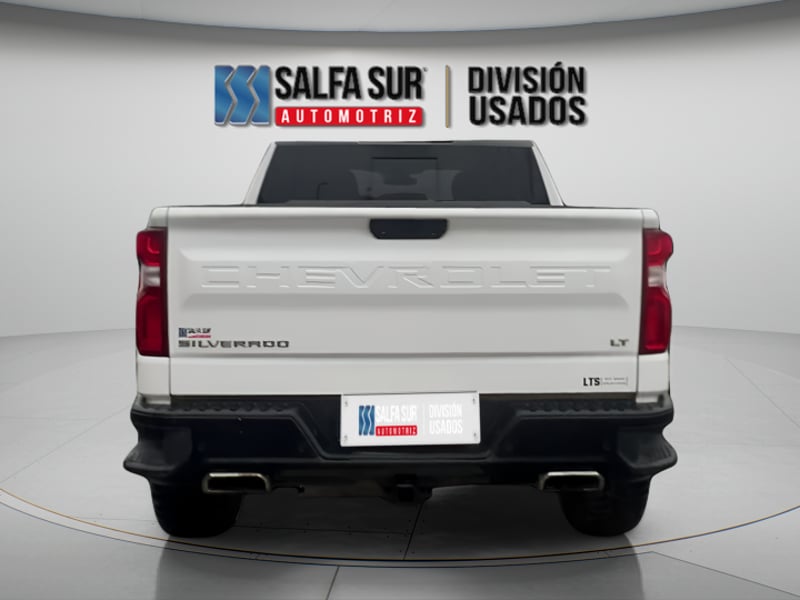 Chevrolet SILVERADO 4WD 5 2021 - Imagen 3 de 10
