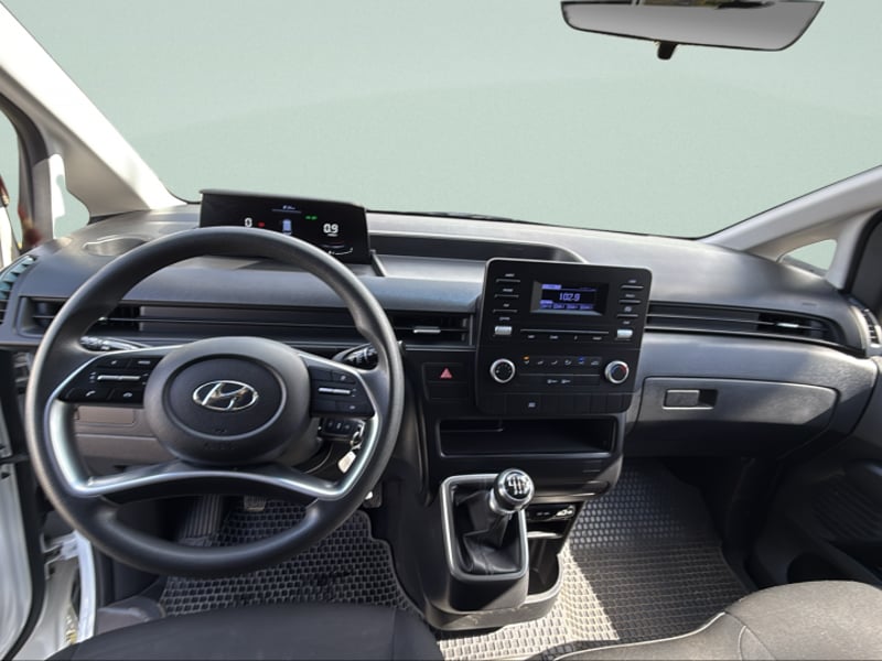 Hyundai STARIA US4 CRDI 2023 - Imagen 6 de 8