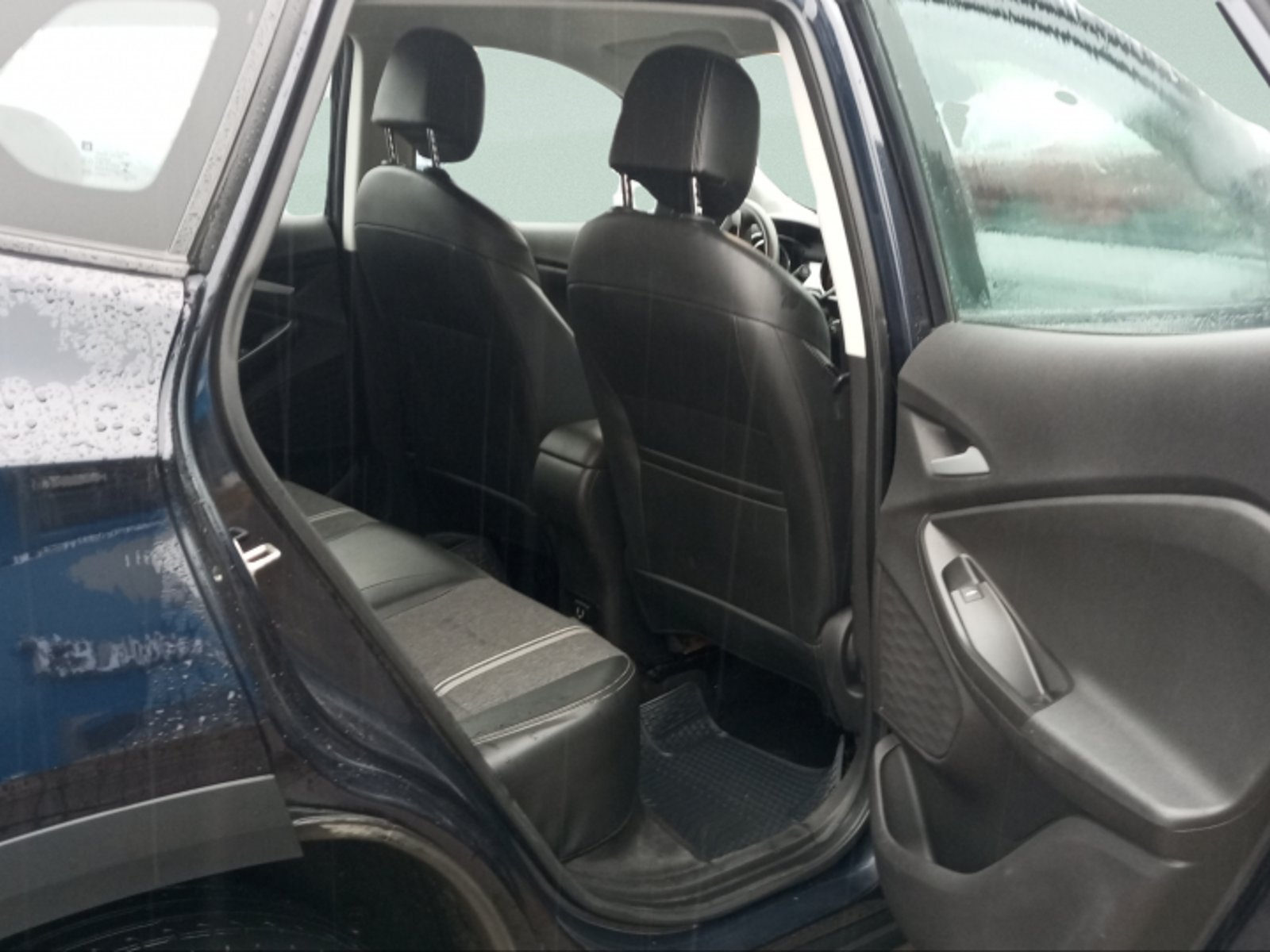 Chevrolet TRACKER 1.2T AU 2024 - Imagen 10 de 10