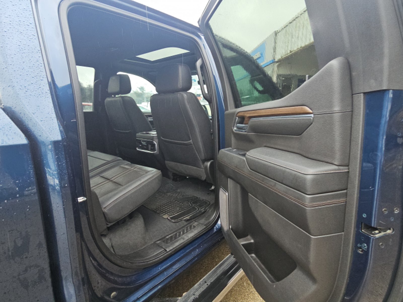 Chevrolet SILVERADO 3.0 A 2023 - Imagen 8 de 10