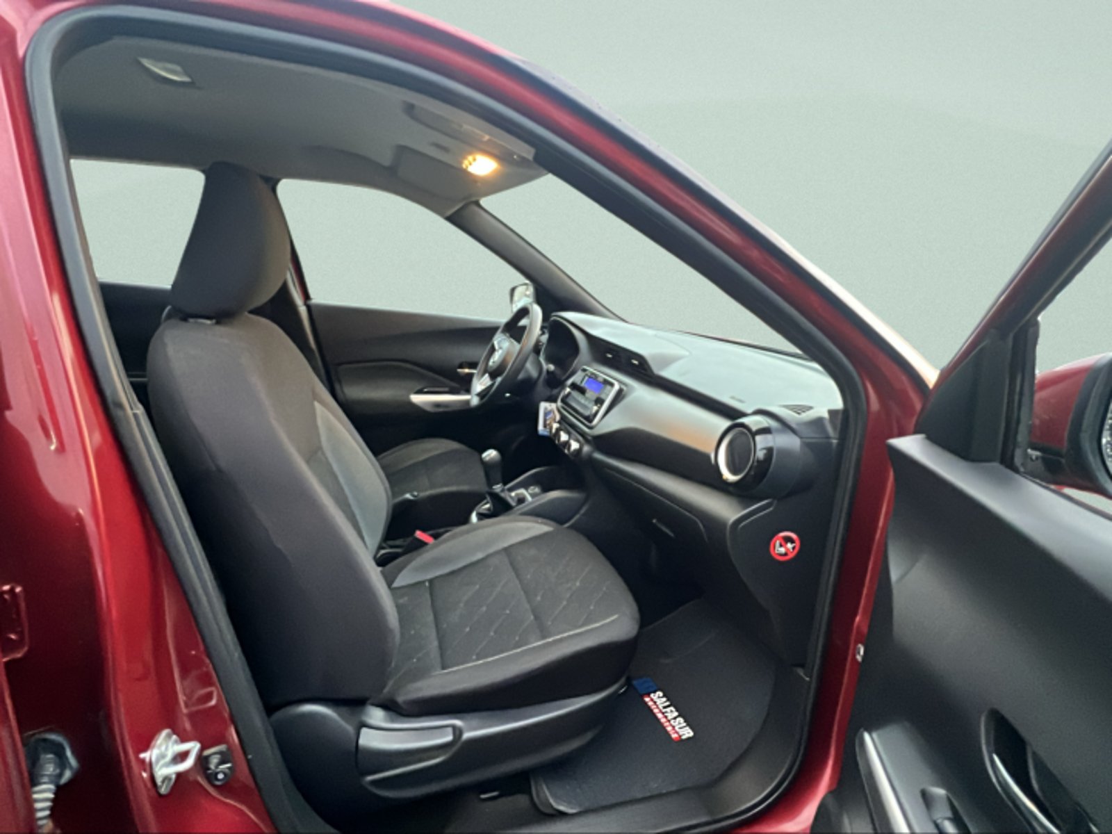 NISSAN KICKS 1.6 2021 - Imagen 9 de 9