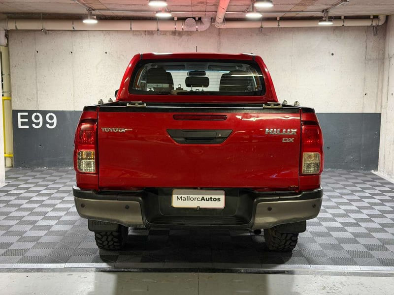 Toyota HILUX 2.4 DX DIESEL 4X4 DOB. CAB. 7AB MT 4P 2023 - Imagen 5 de 16