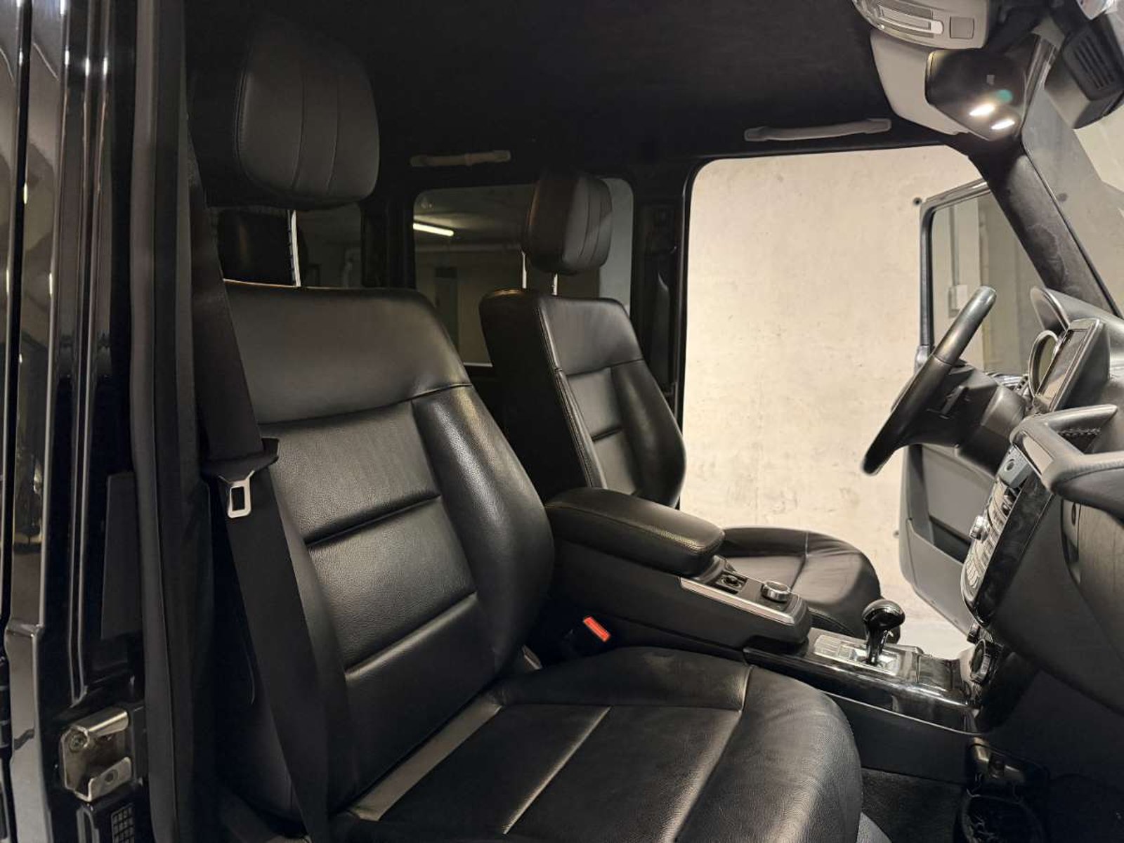 Mercedes-Benz G 350 3.0 BLUETEC DIESEL 4X4 AT 5P 2015 - Imagen 9 de 20