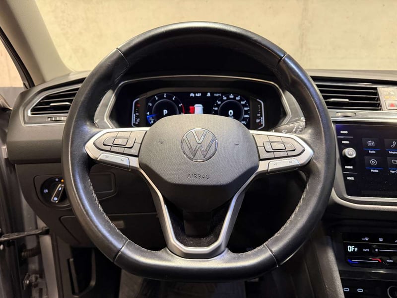 Volkswagen TIGUAN 1.4 TSI COMFORTLINE 4X2 AT 5P 2023 - Imagen 14 de 20