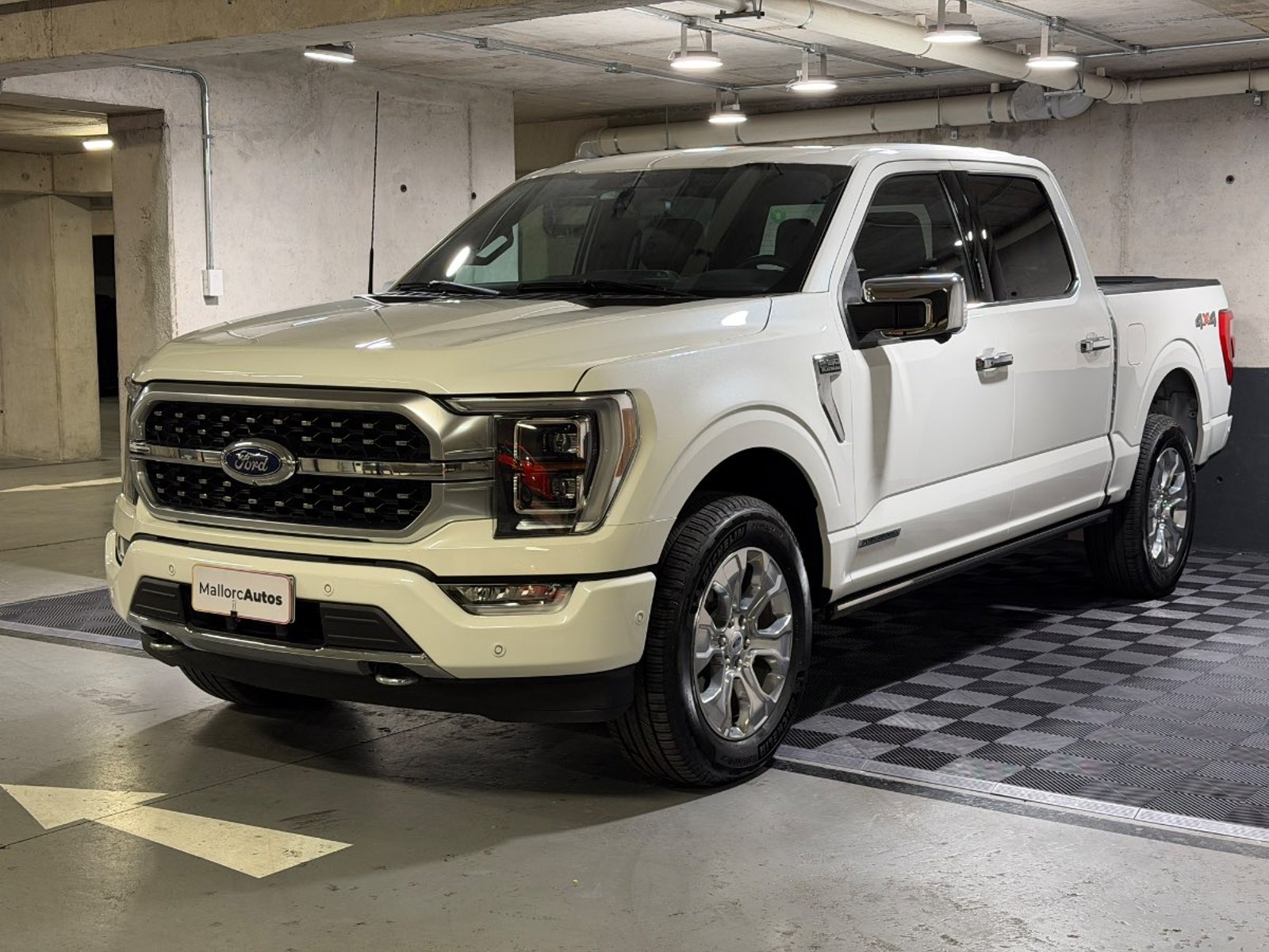 Ford F-150 3.5 PLATINUM HEV HYBRID DOB. CAB. 4X4 AT 4P 2024 - Foto 3 de 20