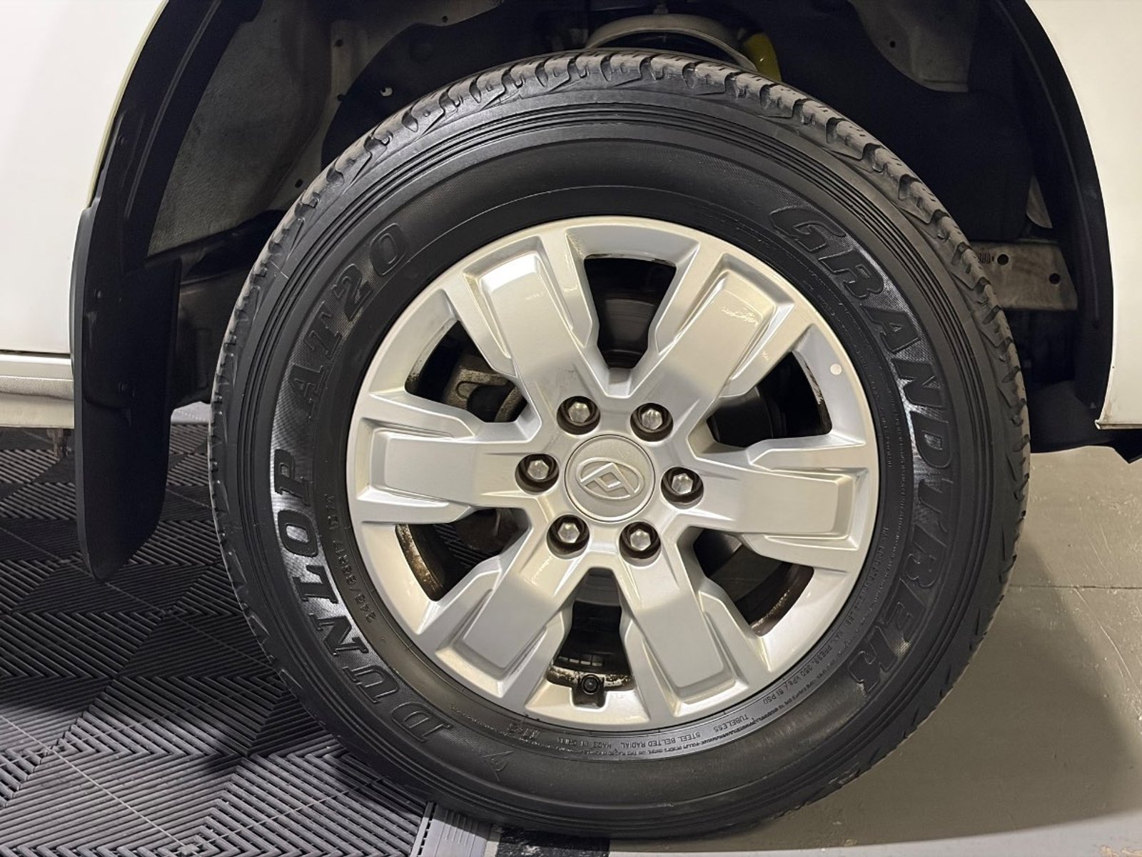 Maxus T60 2.8 GL DIESEL DOB. CAB 4X2 6AT 4P 2023 - Imagen 8 de 17