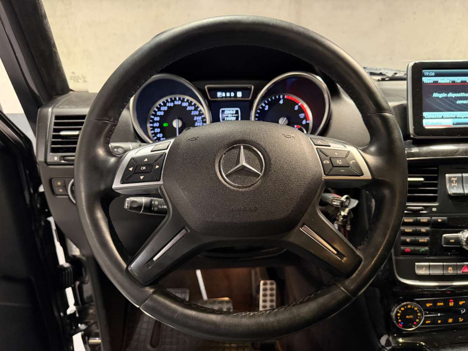 Mercedes-Benz G 350 3.0 BLUETEC DIESEL 4X4 AT 5P 2015 - Imagen 15 de 20