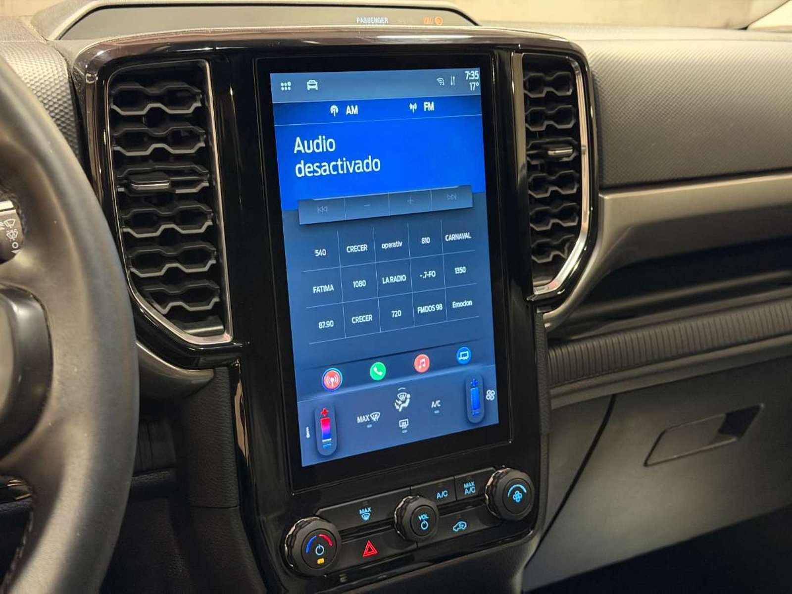 Ford RANGER 2.0 XLT DIESEL 4X4 DOB. CAB. AT 4P 2025 - Imagen 17 de 19
