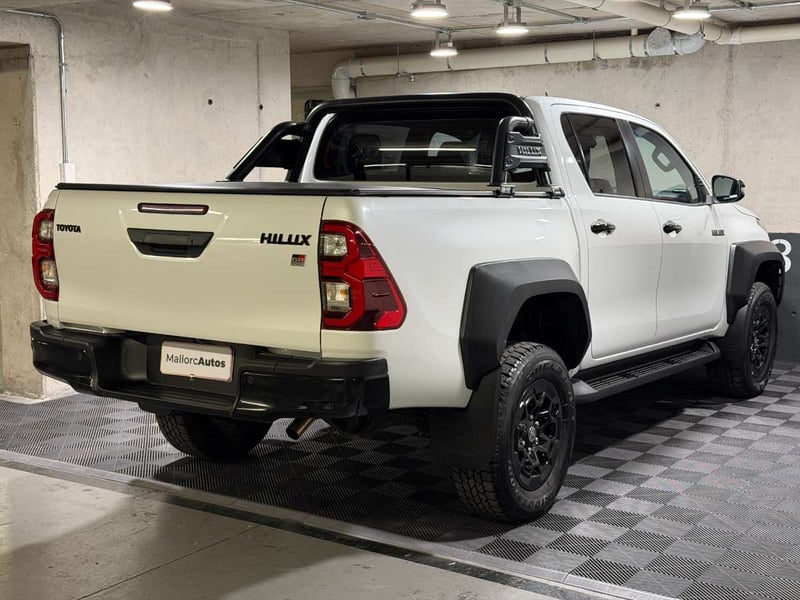Toyota HILUX 2.8 GR-S DIESEL 4X4 DOB. CAB. AT 4P 2026 - Imagen 6 de 20