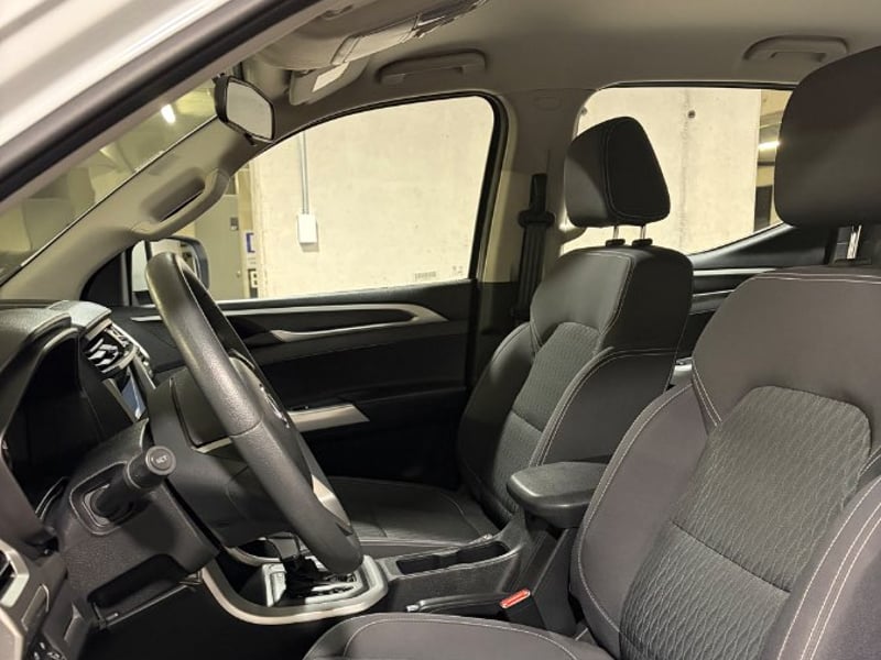 Maxus T60 2.8 GL DIESEL DOB. CAB 4X2 6AT 4P 2023 - Imagen 9 de 17