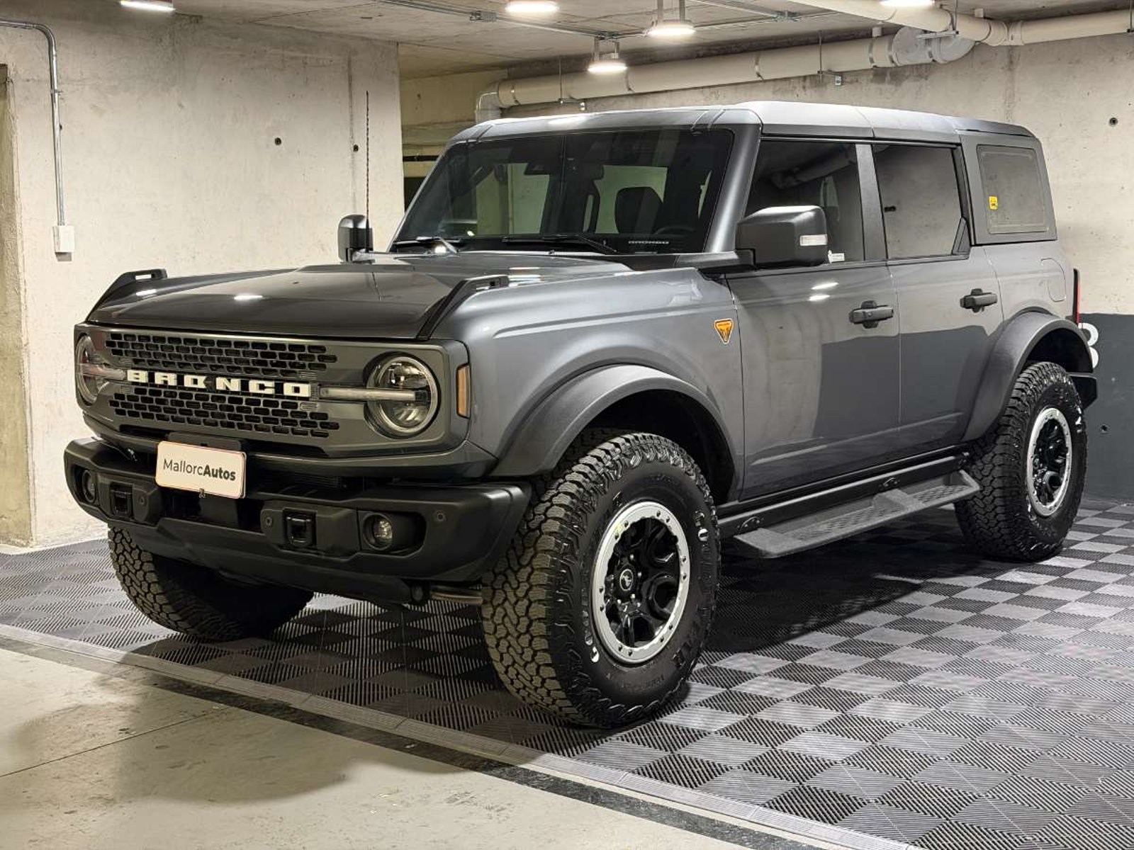 Ford BRONCO 2.7 BADLANDS 4WD AT 5P 2026 - Foto 3 de 18