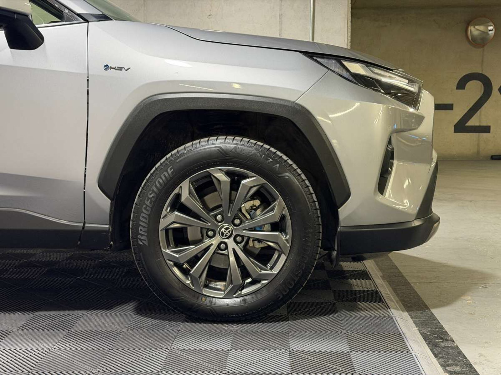 Toyota RAV4 2.5 LIMITED HYBRID HV 4X4 CVT AT 5P 2025 - Imagen 7 de 20