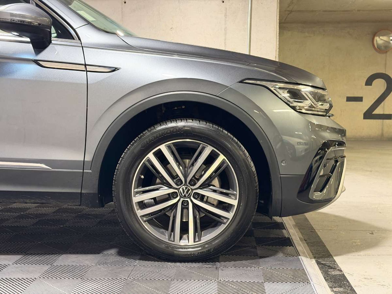Volkswagen TIGUAN 1.4 TSI HIGHLINE 4X2 AT 5P 2023 - Imagen 7 de 20