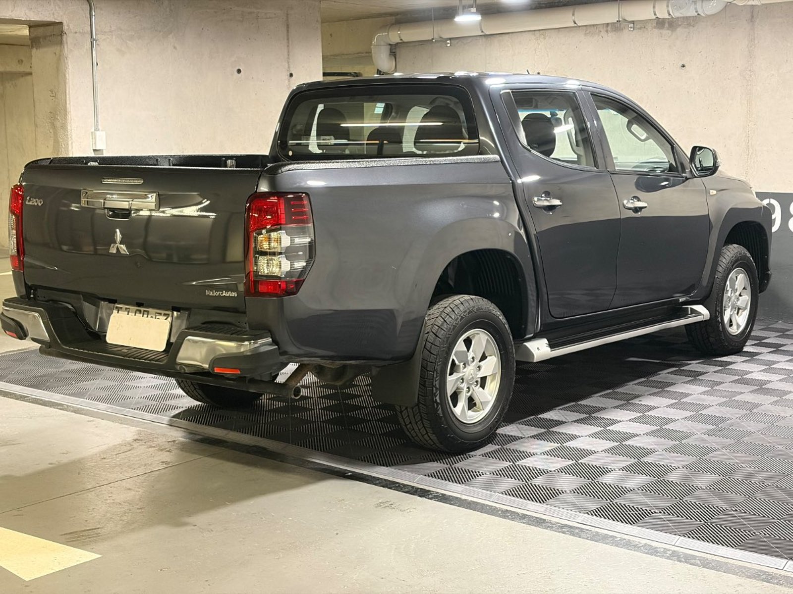 Mitsubishi L200 2.2 KATANA CRT DIESEL DOB. CAB. 4X4 MT 4P 2024 - Imagen 5 de 19