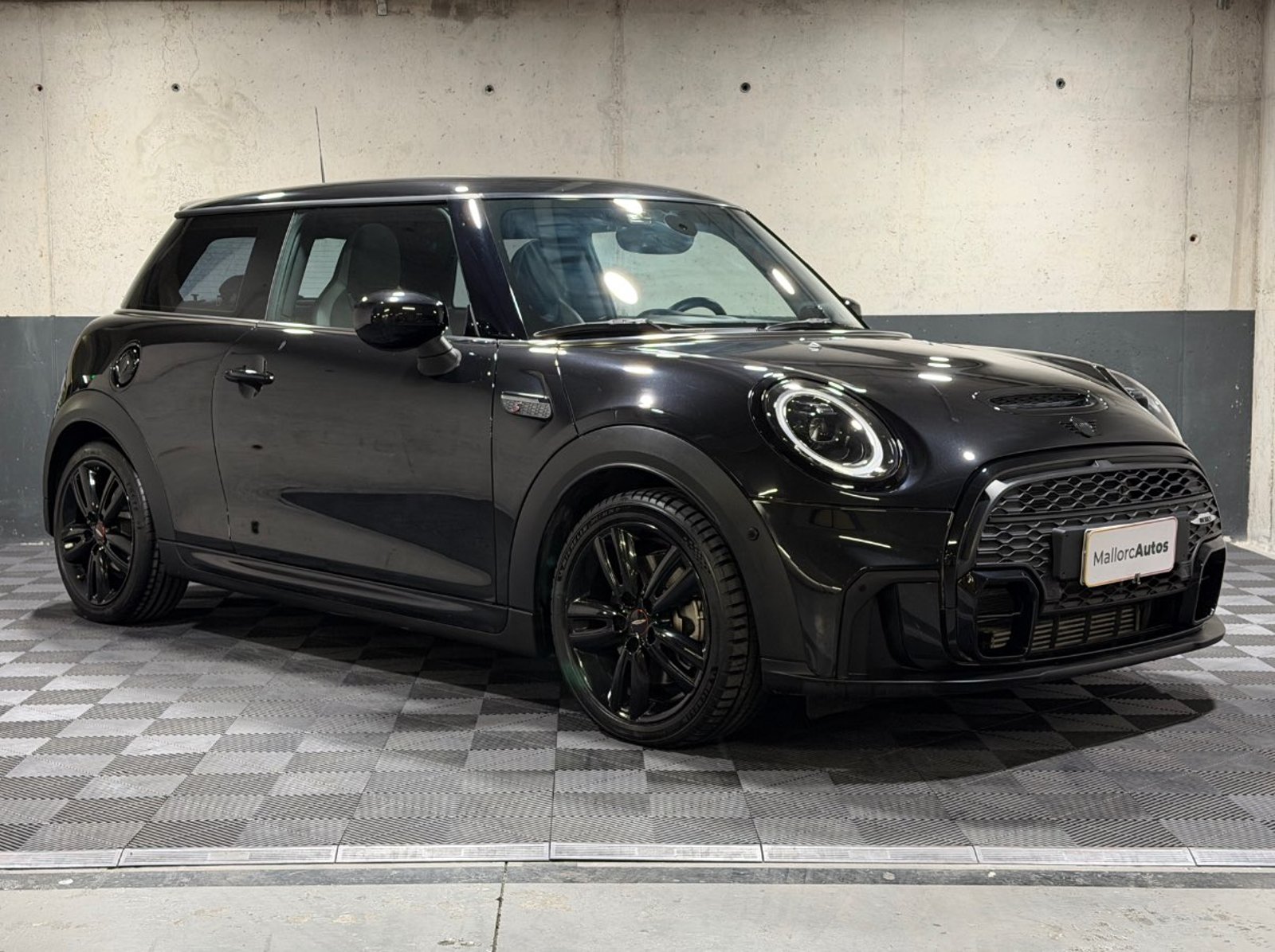 Mini Cooper 2.0 S Jcw Package 4x2 Hb… 2024