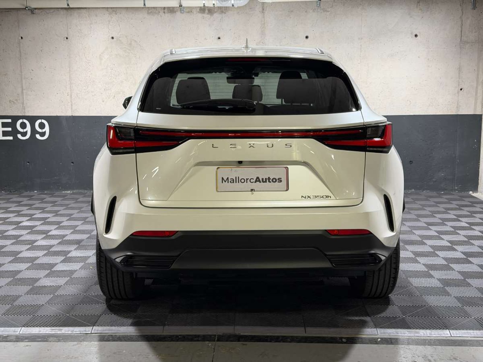 Lexus NX350H 2.5 PREMIUM HIB 4X2 AT 5P 2025 - Foto 5 de 20