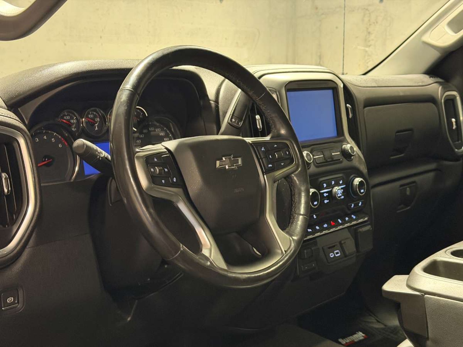Chevrolet SILVERADO 5.3 LT TRAILBOSS 4X4 Z71 AT 4P 2020 - Imagen 12 de 17