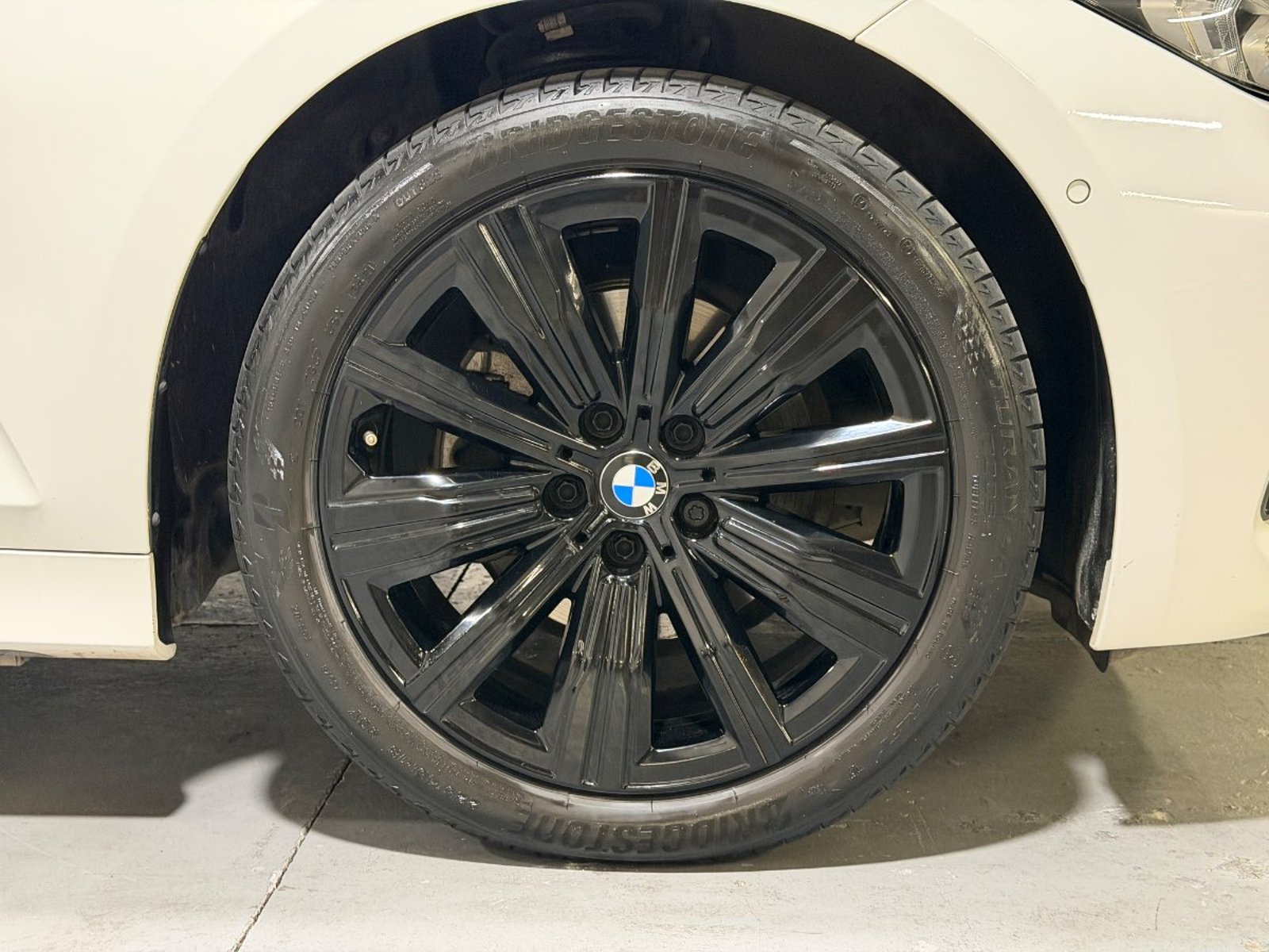 BMW 320 2023 - Imagen 8 de 20