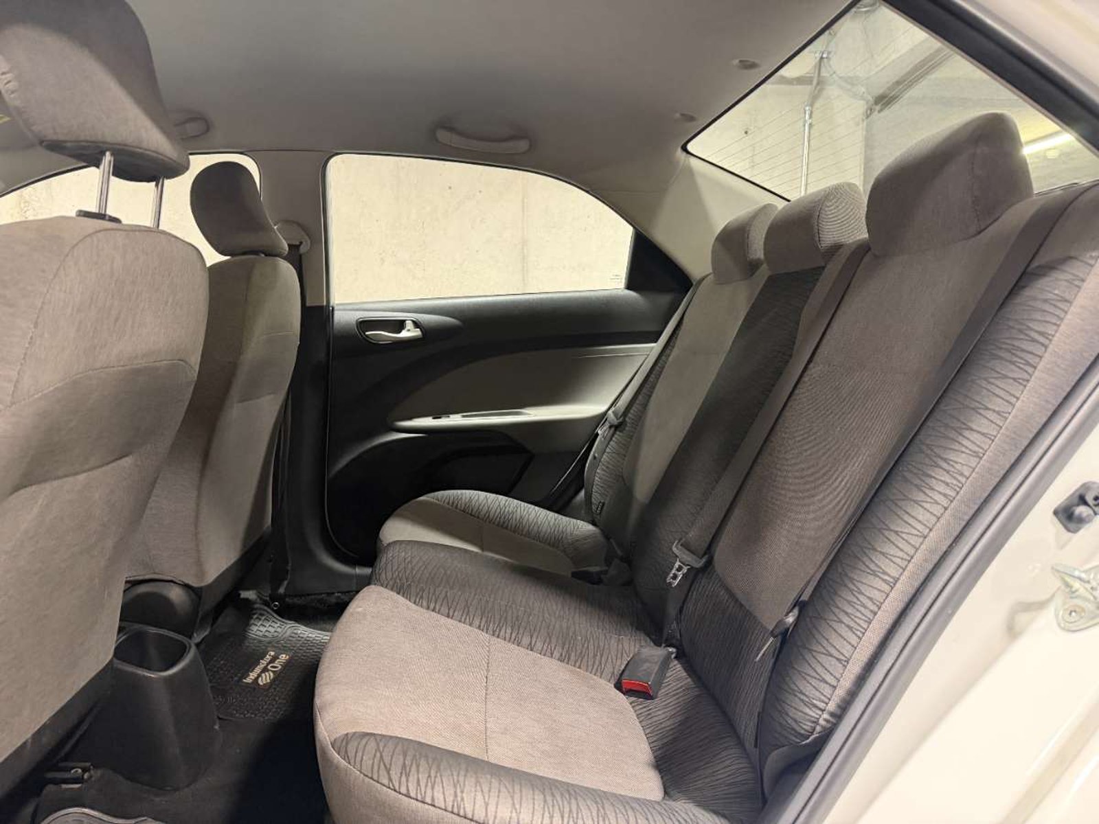 Kia SOLUTO 2024 - Imagen 9 de 18
