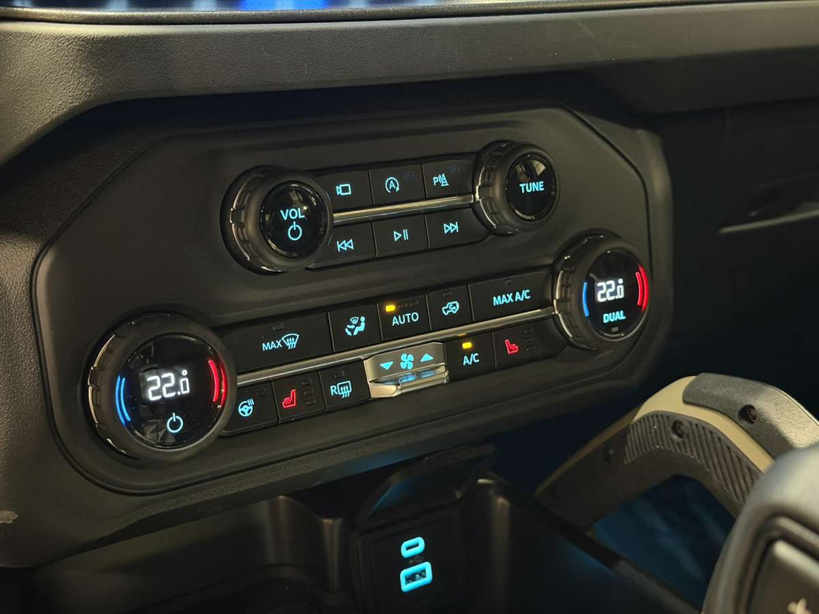 Ford BRONCO 2.7 BADLANDS 4WD AT 5P 2026 - Imagen 17 de 18