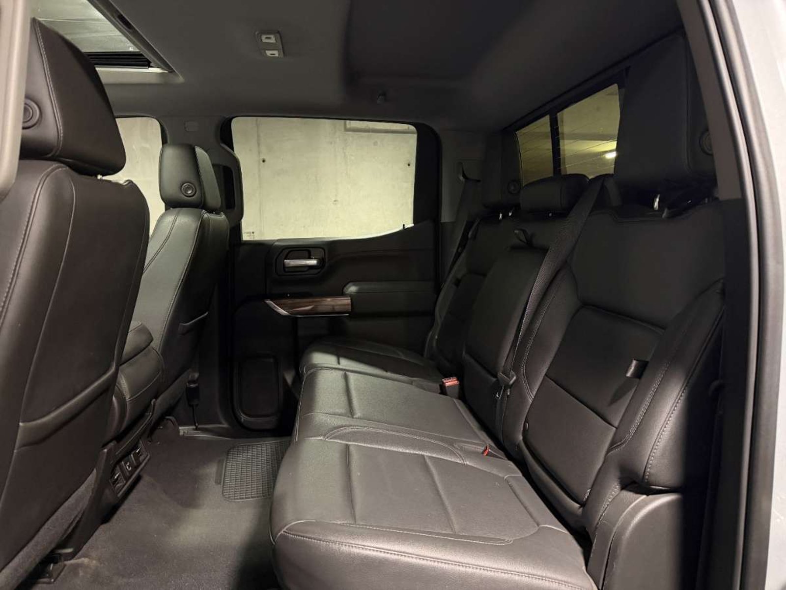 Chevrolet SILVERADO 5.3 LT TRAILBOSS 4X4 Z71 AT 4P 2020 - Imagen 9 de 17