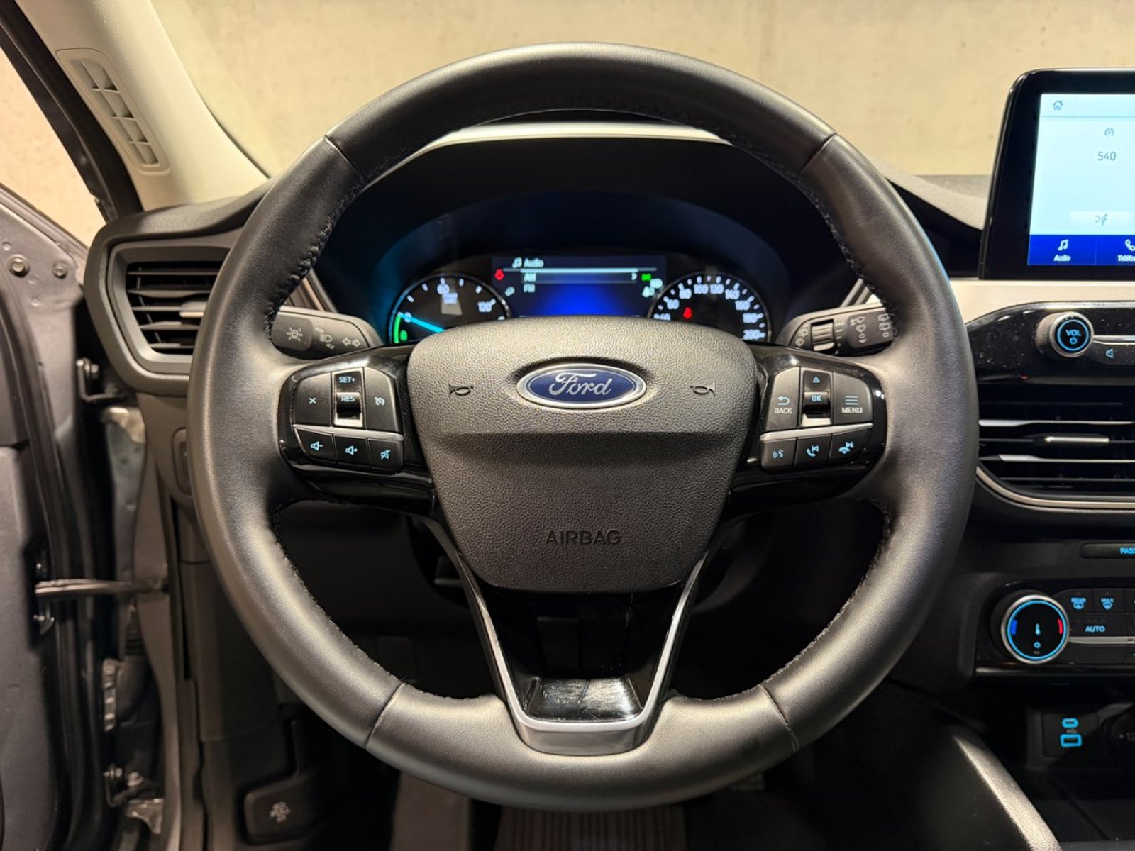 Ford ESCAPE 2.5 ATKINSON SE HIBRIDO FWD AT 5P 2023 - Imagen 15 de 20