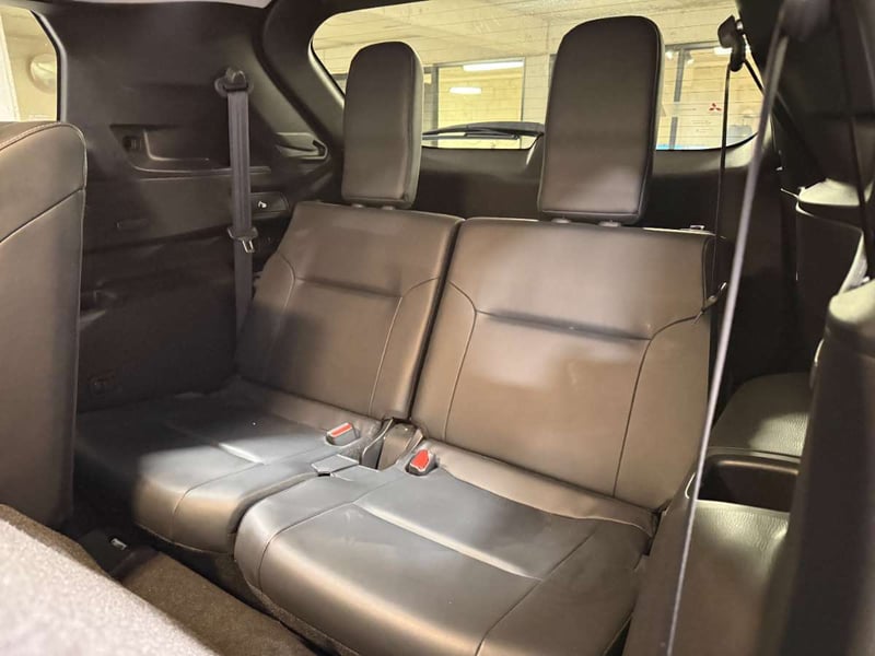 Mitsubishi OUTLANDER 2.5 GLX P 4X2 AT 5P 2025 - Imagen 12 de 20