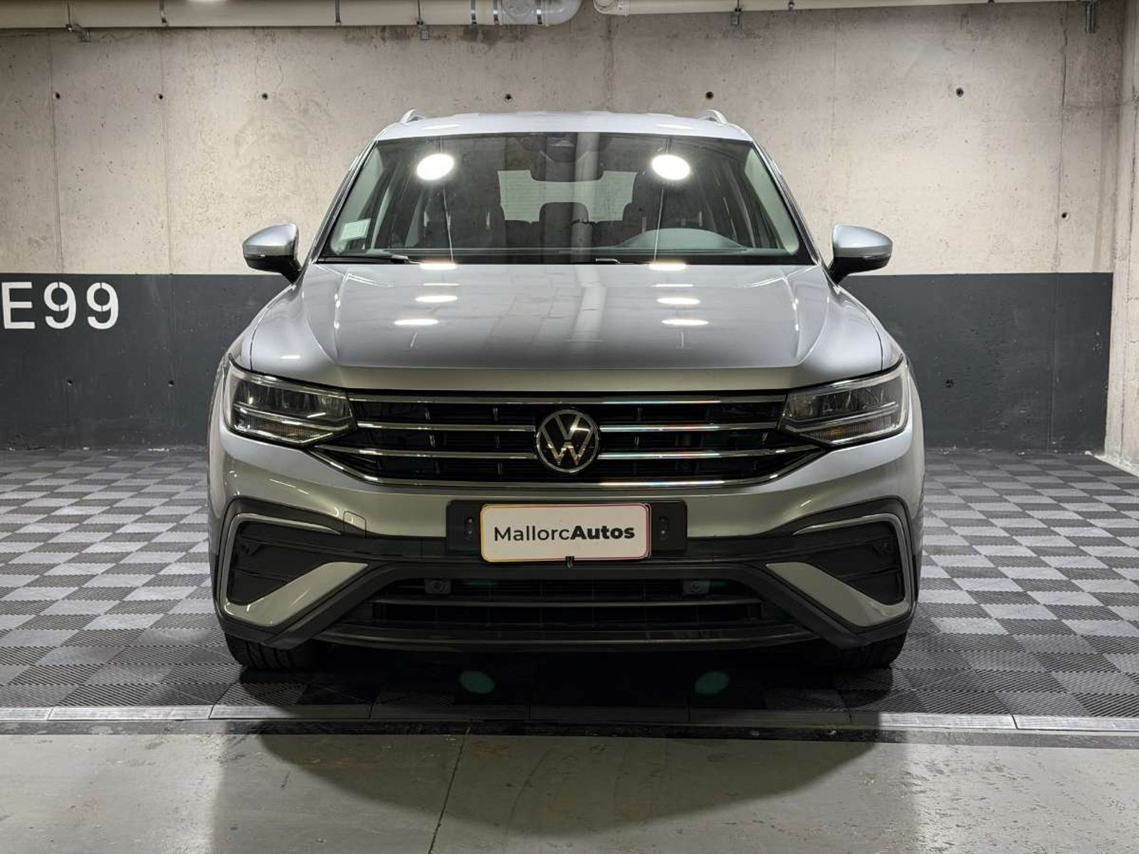 Volkswagen TIGUAN 1.4 TSI COMFORTLINE 4X2 AT 5P 2023 - Foto 2 de 20