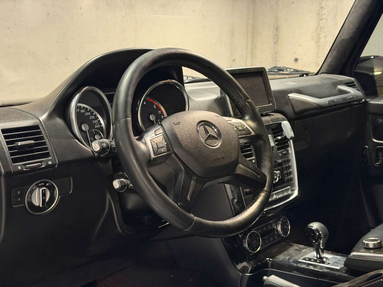 Mercedes-Benz G 350 3.0 BLUETEC DIESEL 4X4 AT 5P 2015 - Imagen 14 de 20